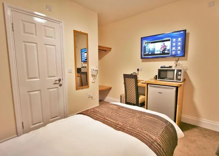 Central Studios Gloucester Place By Roomsbooked